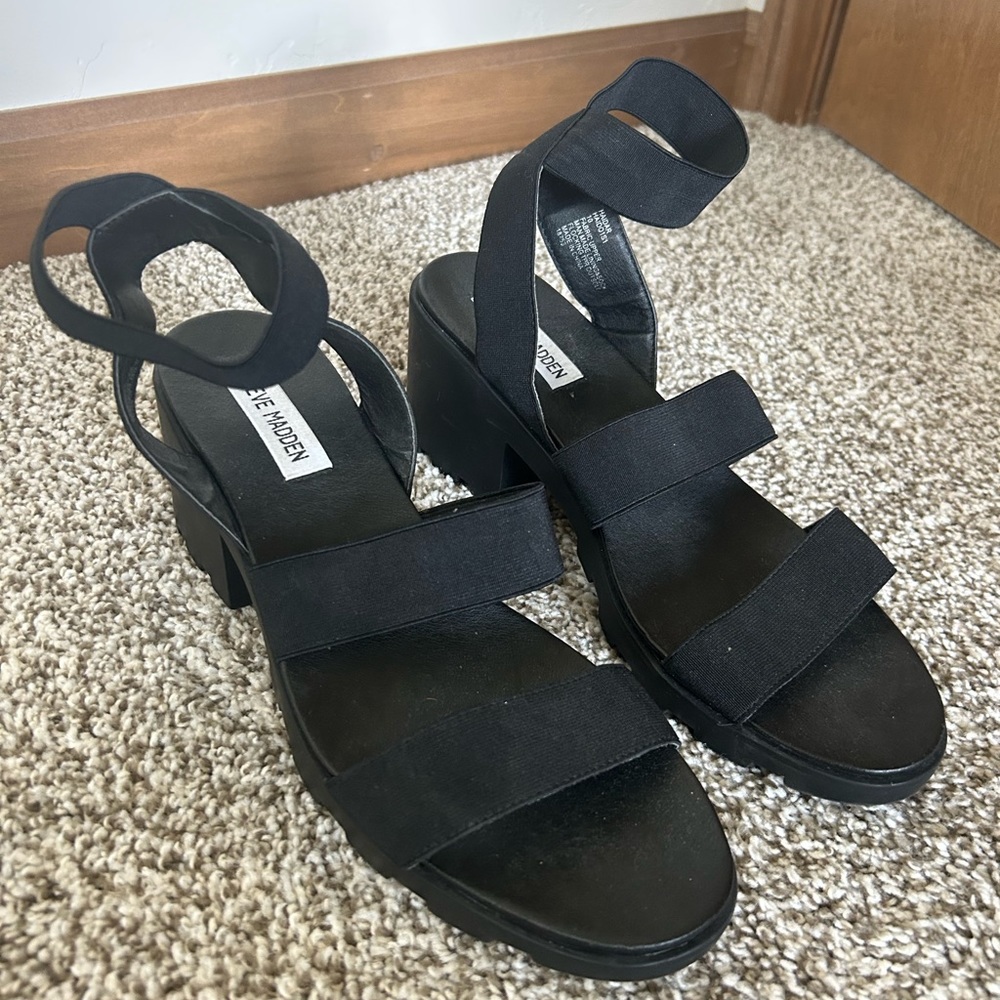 Steve Madden sandals
